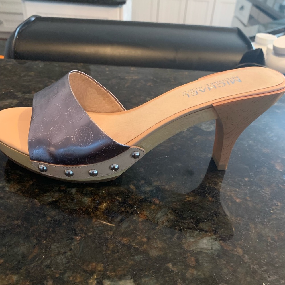 Beautiful Michael Kors sandals